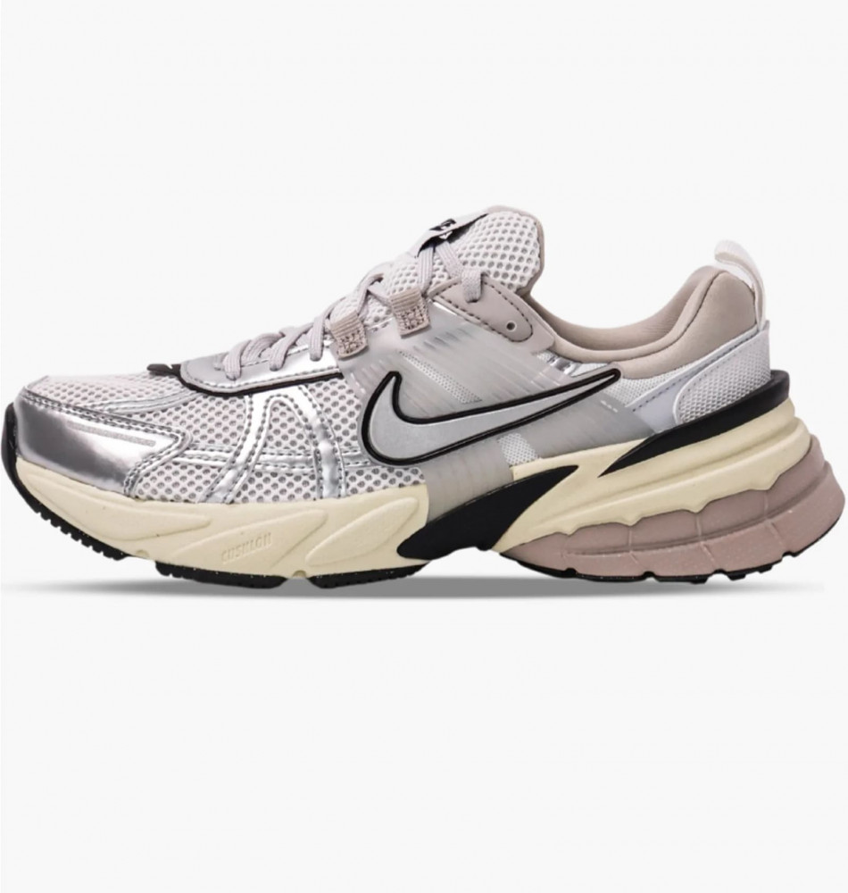Чоловічі кросівки Nike V2K Run FD0736-100