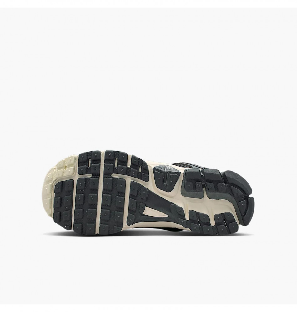 Детские кроссовки Nike Vomero 5 (GS) IB5853-001_image_4