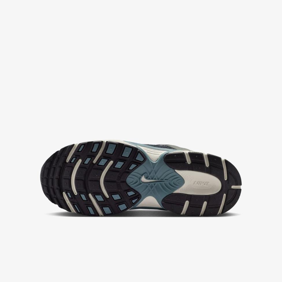 Дитячі кросівки NIKE V5 RNR SUEDE (GS) IO1644-003