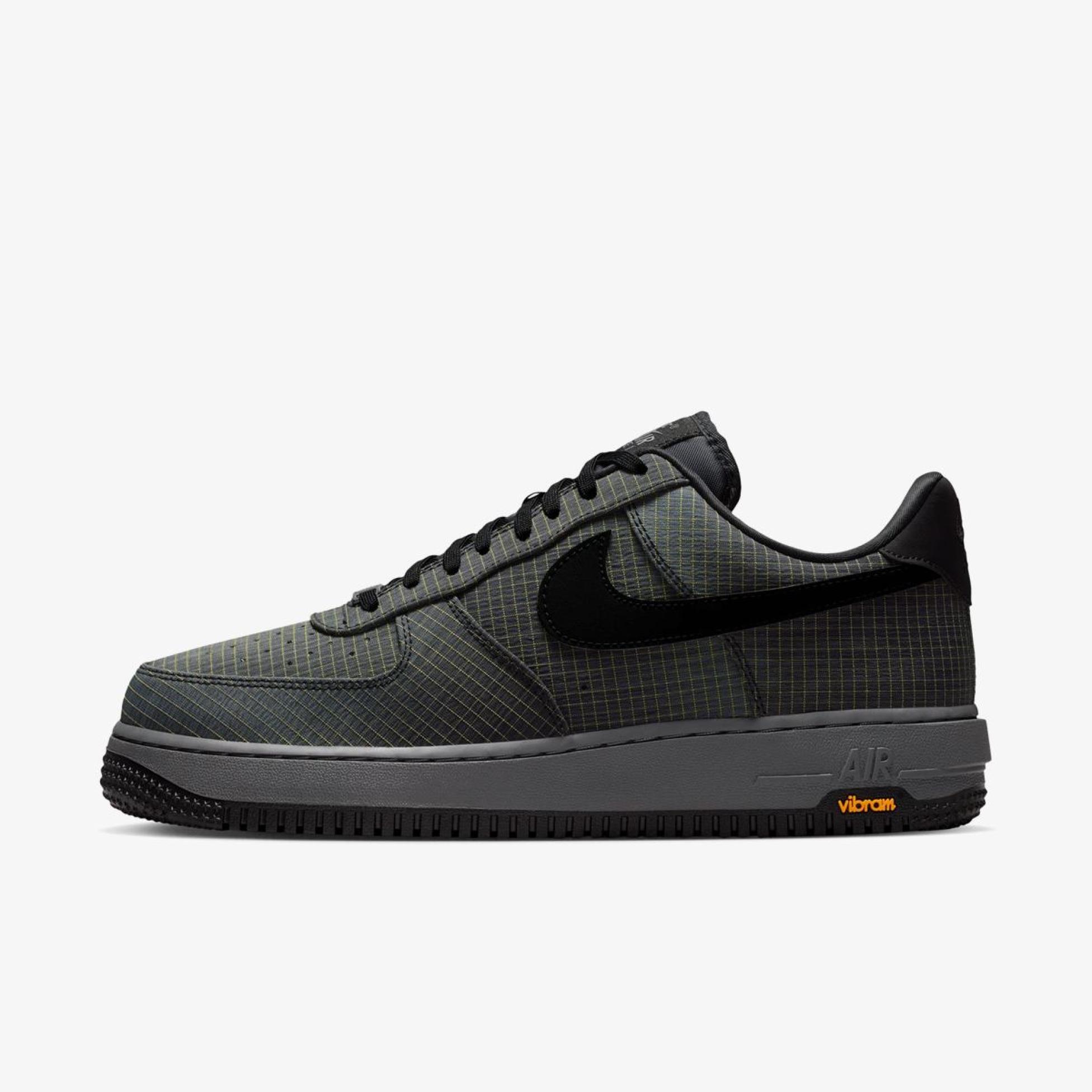 Чоловічі кросівки NIKE AIR FORCE 1 '07 LX VIBRAM IH1943-001