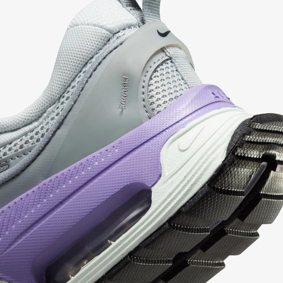 Женские кроссовки NIKE W AIR MAX BLISS DH5128-001_image_8