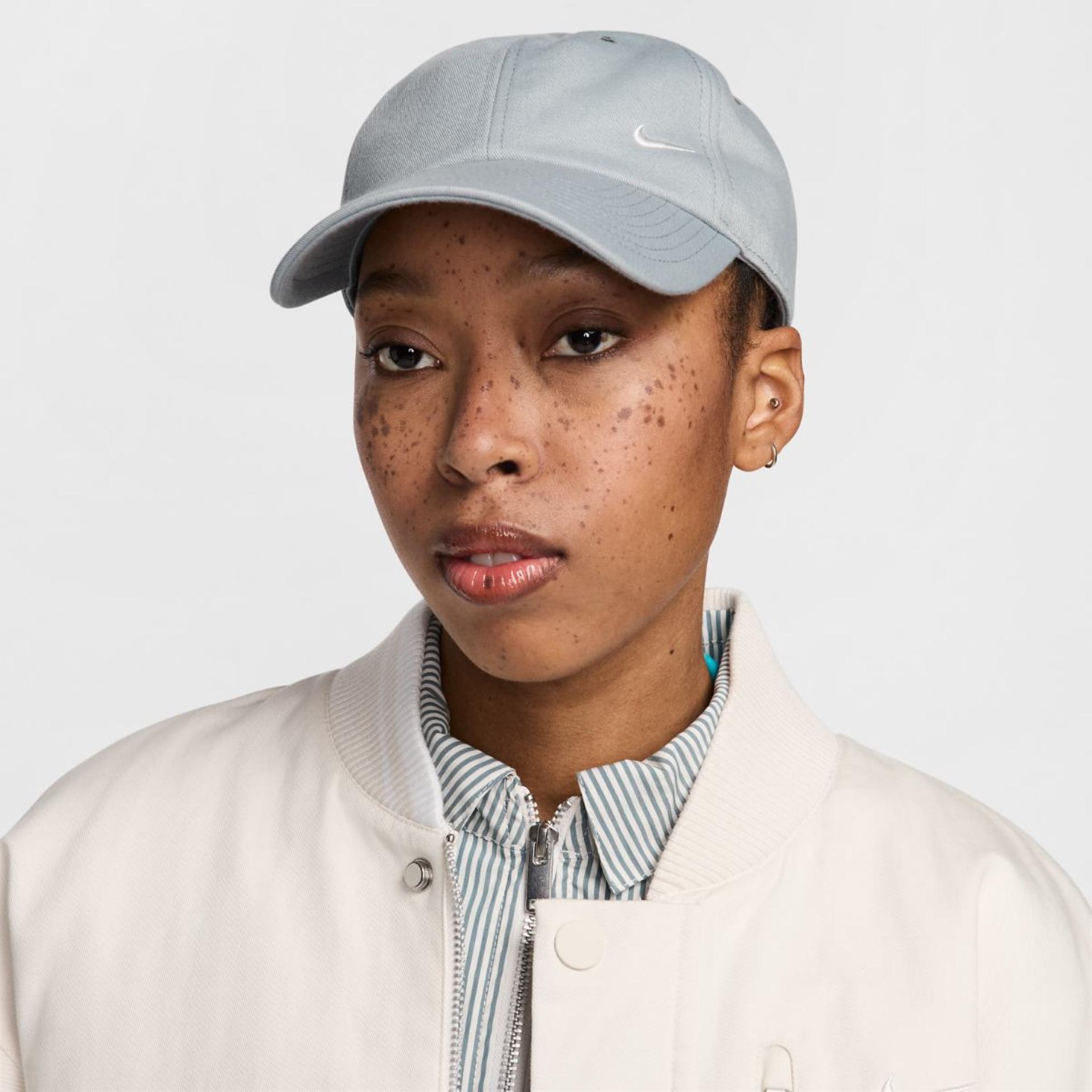 Кепка NIKE U NK CLUB CAP U CB SM SWSH L FZ5698-002