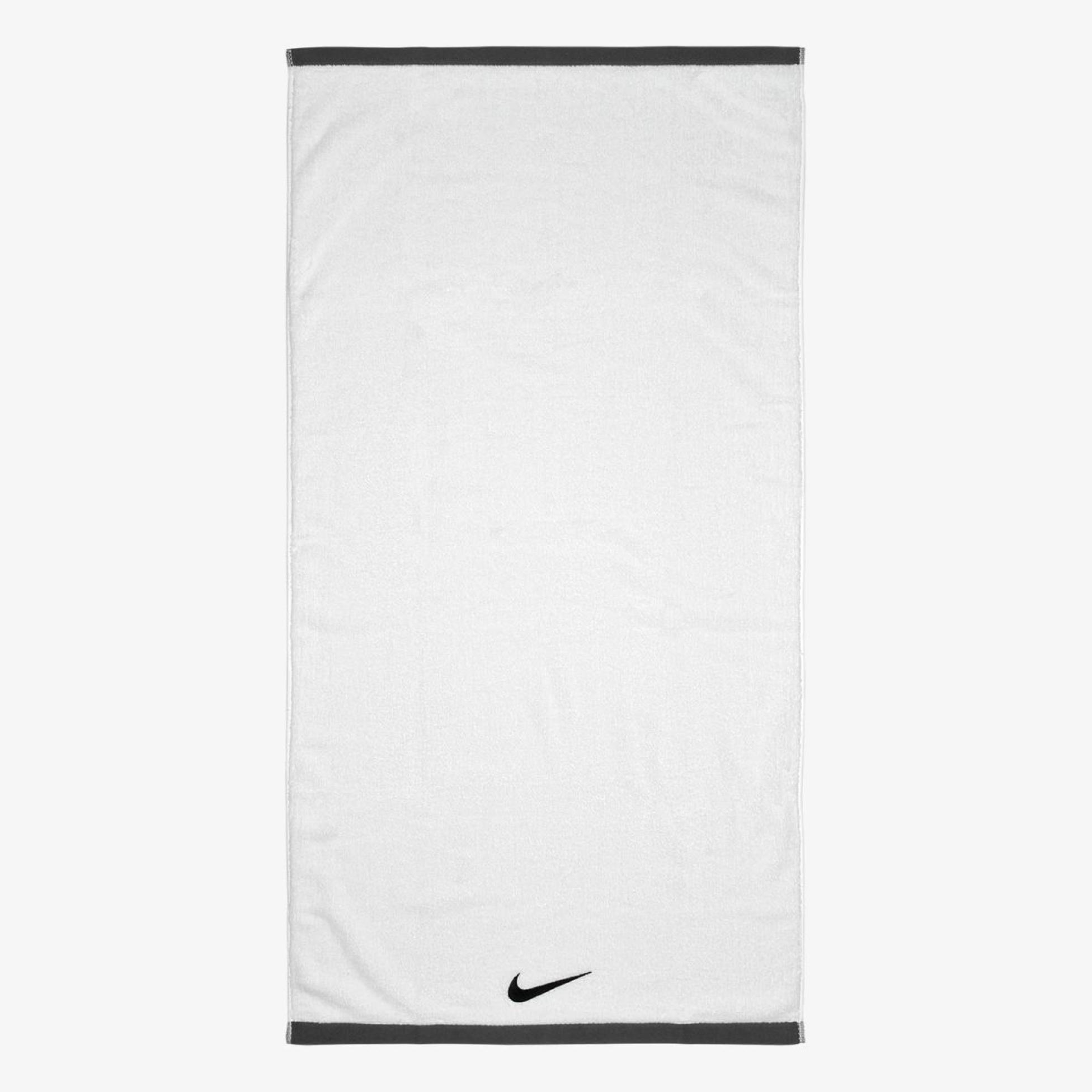 Полотенце NIKE FUNDAMENTAL TOWEL LARGE NP WHITE/BLACK L N.101.2436.101.LG