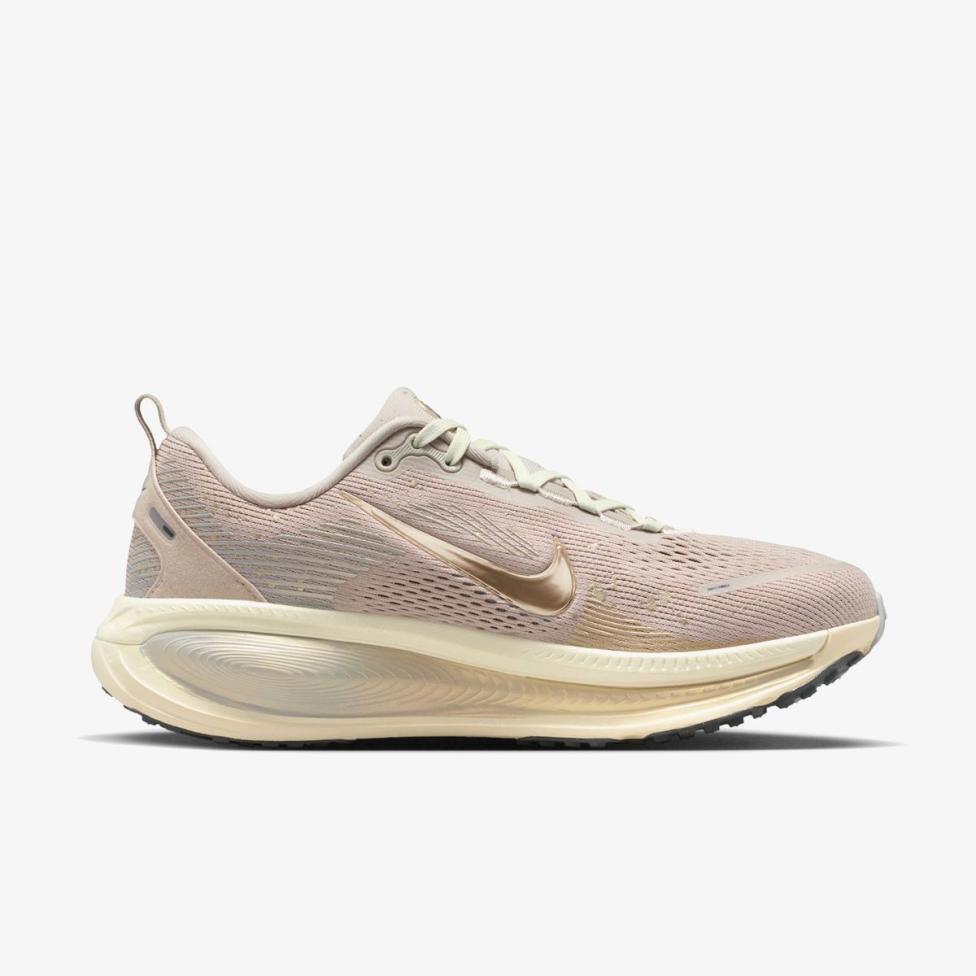 Женские кроссовки NIKE W VOMERO 18 SE IF4463-200_image_3