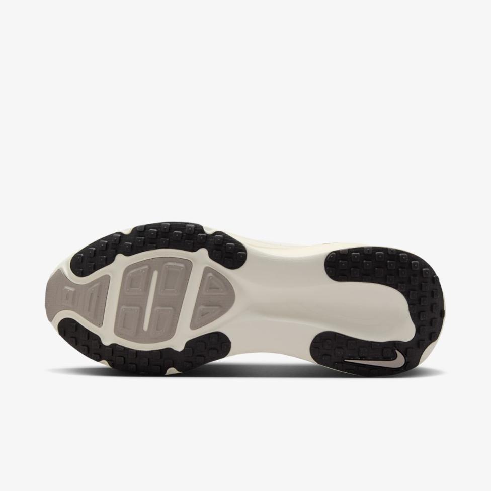 Чоловічі кросівки NIKE VOMERO 18 COCONUT MILK HM6803-101