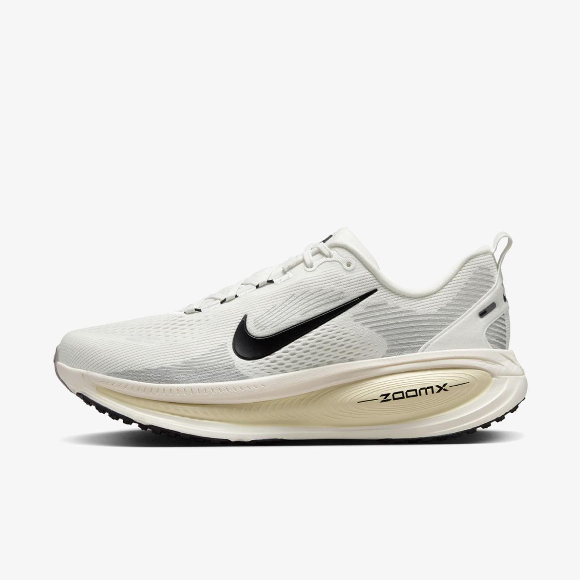 Чоловічі кросівки NIKE VOMERO 18 COCONUT MILK HM6803-101