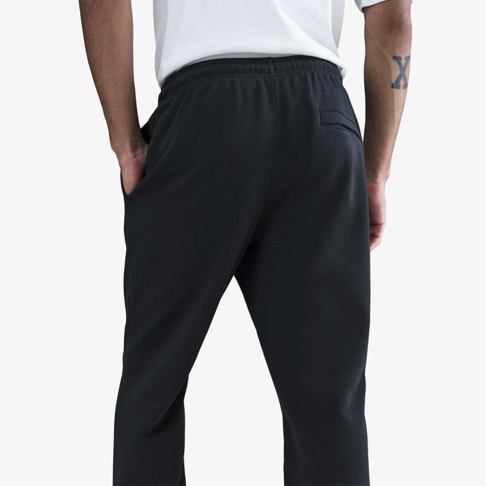 Чоловічі штани Nike M NK CLUB BB JOGGER FN3787-010