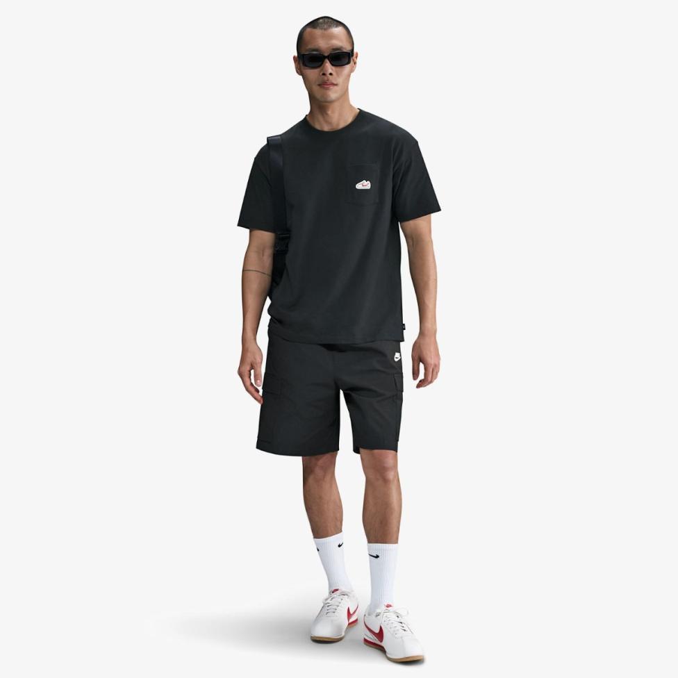 Мужская футболка NIKE U NSW TEE M90 SNKR PTCH PKT 2 IB1382-010_image_3