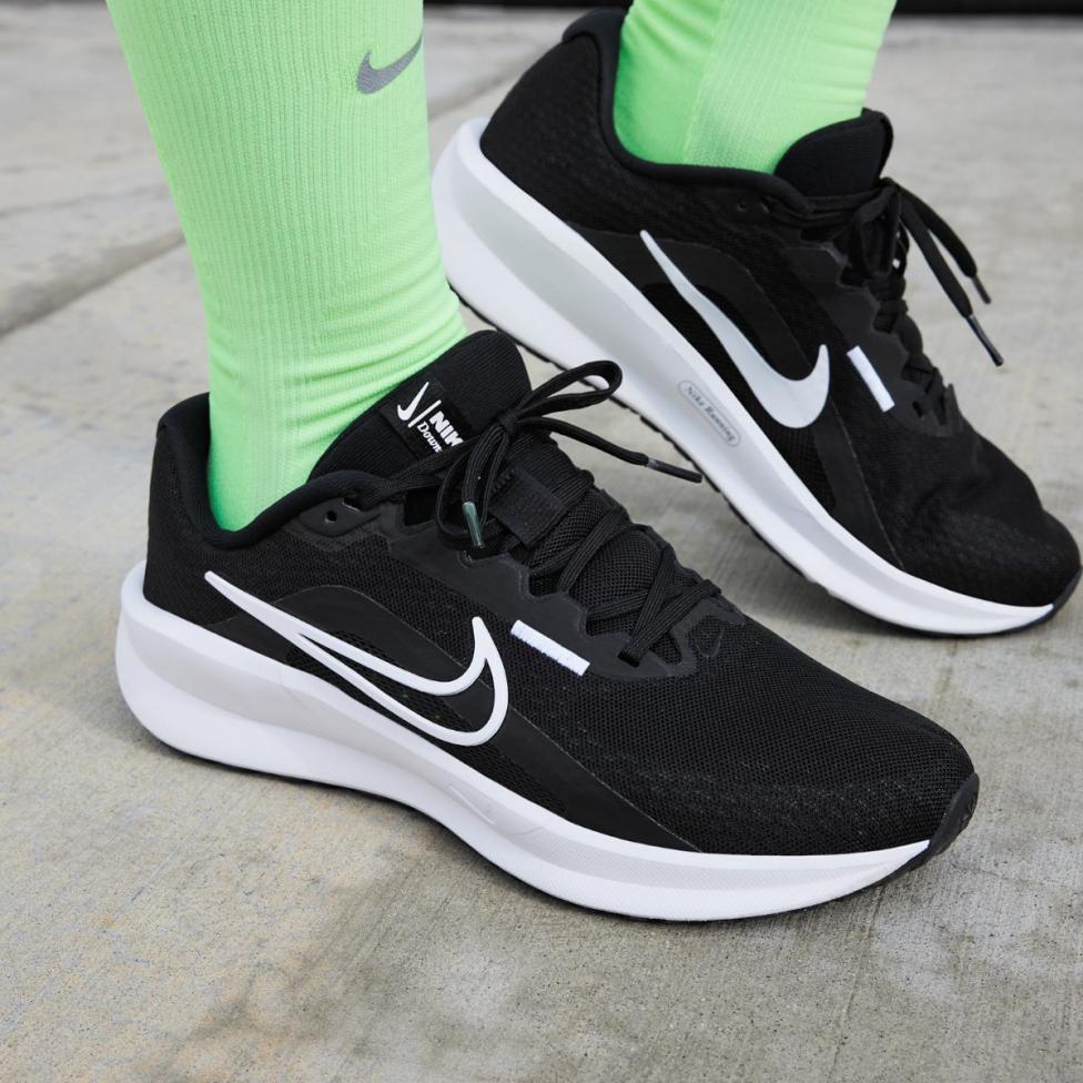 Жіночі кросівки NIKE W DOWNSHIFTER 13 FD6476-001_image_9