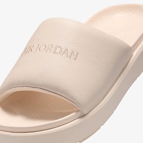 Шльопанці Air Jordan Sophia Slide FZ7012-200_image_3