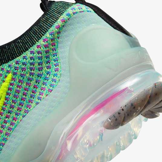 Дитячі кросівки Nike Air VaporMax 2021 Flyknit (GS) DX3367-700_image_3